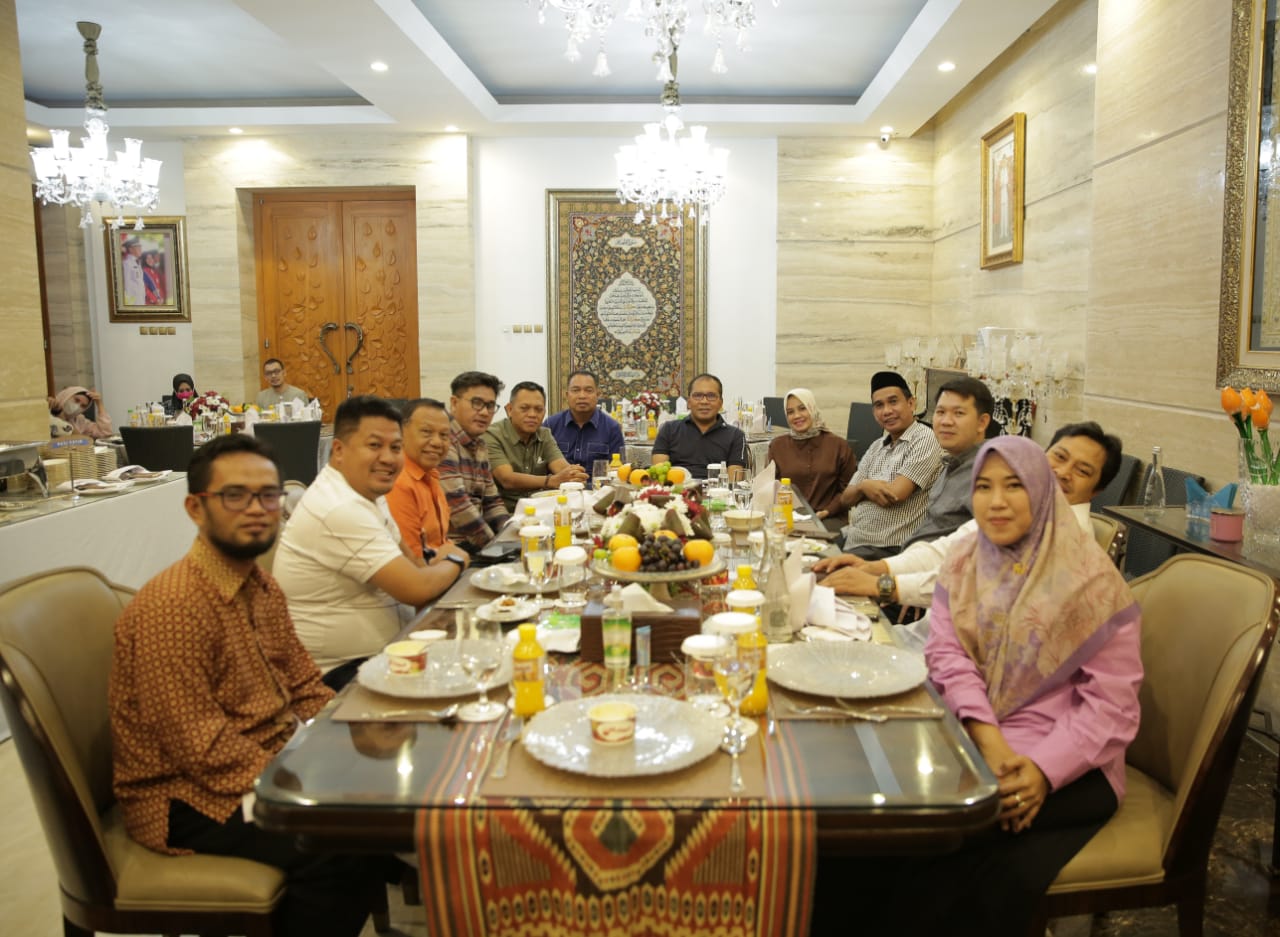 Tiba di Tanah Air, Danny Bertemu Pimpinan DPRD Kota Makassar