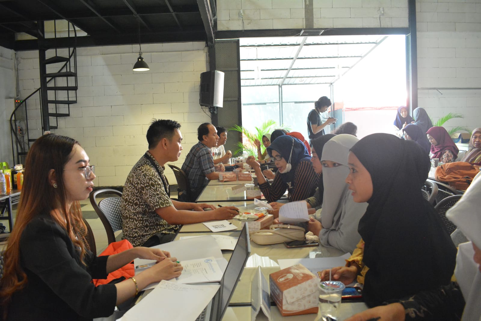 Menurut Data, UMKM Longwis Makassar Terbantu Program UMKM Diskominfo Makassar