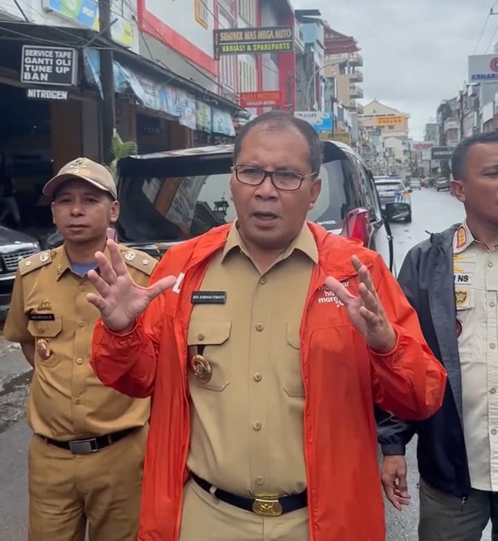 Rabu Dini Hari hingga Pagi Hujan Akan Kembali Mengguyur Makassar, Danny Pomanto Imbau Warga Tetap Siaga