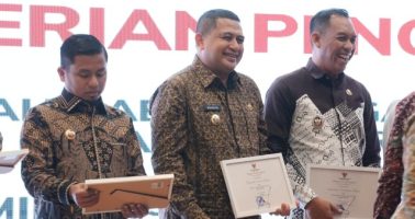 penghargaan pak appi walikota makassar
